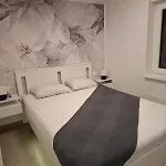 Nikoll Apartamento *